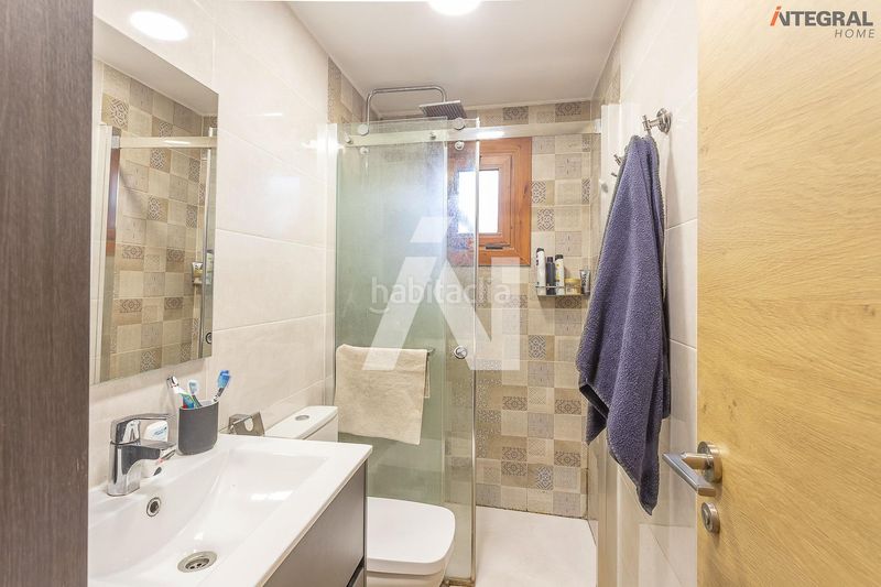 Foto 103cd480-eb76-4702-8dfc-86158a4e35c6. Casa aparellada amb calefacció a Vilassar de Dalt