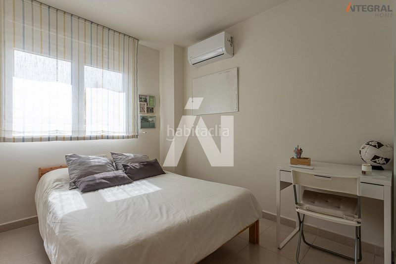 Foto be0c29c5-d8e4-4ec0-96b9-7c5c1ade0bec. Casa aparellada amb aparcament a Banyeres Premià de Mar