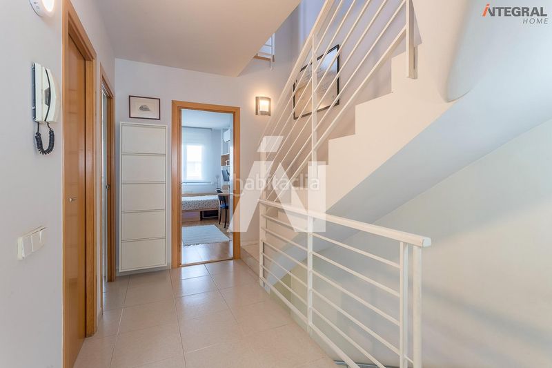 Foto db0b084e-691d-4250-9c89-33d459c84e27. Casa aparellada amb aparcament a Banyeres Premià de Mar