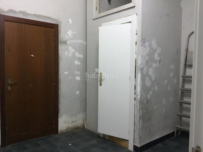 Foto ccccaafa-2d6a-455f-8436-ba251847dd2f. Location local commercial dans Galdakao