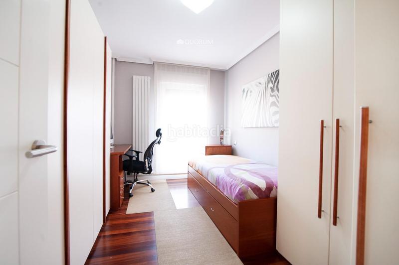 Foto 1c347bf5-c4fb-4050-ba3f-770214a962d7. Ático impresionante atico de 2 dormitorios con terraza de 100 m2 y 2 parcelas de garaje y trastero en ugao en Ugao - Miraballes