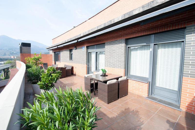 Foto d68f45a4-af44-4f5f-b8bd-235a0626f2cc. Ático impresionante atico de 2 dormitorios con terraza de 100 m2 y 2 parcelas de garaje y trastero en ugao en Ugao - Miraballes