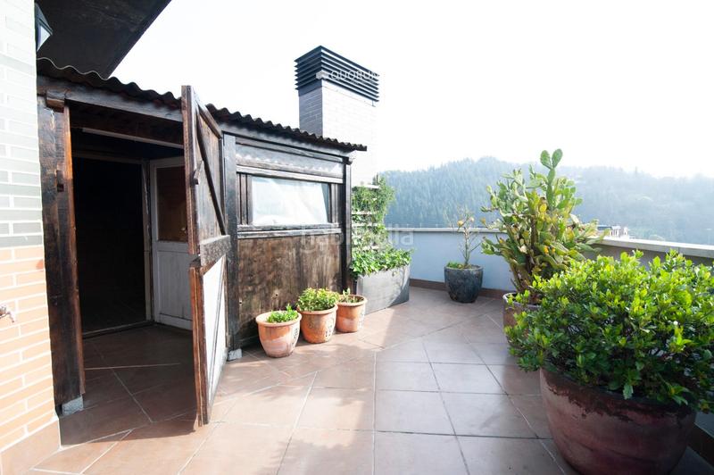 Foto eae90b42-57a0-4422-a3a9-a2c745c0359b. Ático impresionante atico de 2 dormitorios con terraza de 100 m2 y 2 parcelas de garaje y trastero en ugao en Ugao - Miraballes