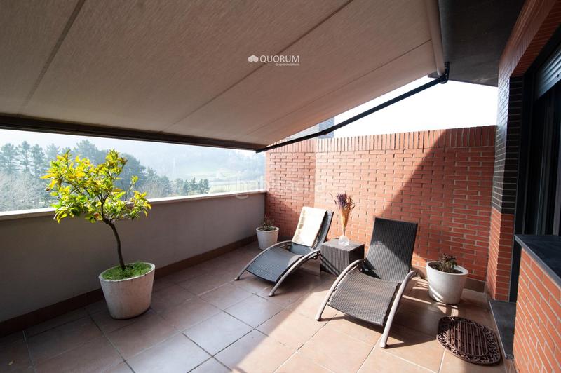 Foto eb60f354-92a1-47b1-afaa-a4587727a1b2. Ático impresionante atico de 2 dormitorios con terraza de 100 m2 y 2 parcelas de garaje y trastero en ugao en Ugao - Miraballes