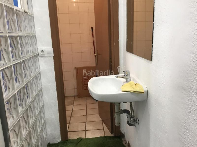 Foto 1cc9786d-3f10-4b95-aa93-2d05b6734cc6. Alquiler local comercial local acondicionado en zona comercial en Galdakao