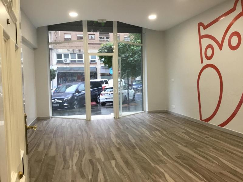 Foto a48ee8fe-307d-4217-9377-65f63edbe5ad. Alquiler local comercial local acondicionado en zona comercial en Galdakao