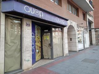 Lloguer Local Comercial a Galdakao. Local con escaparate en pleno juan bautista uriarte