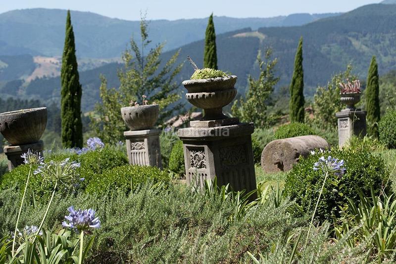 Foto 01d3920a-cbd7-4fe1-b588-21986e6f5586. Xalet amb calefacció aparcament a Zaratamo