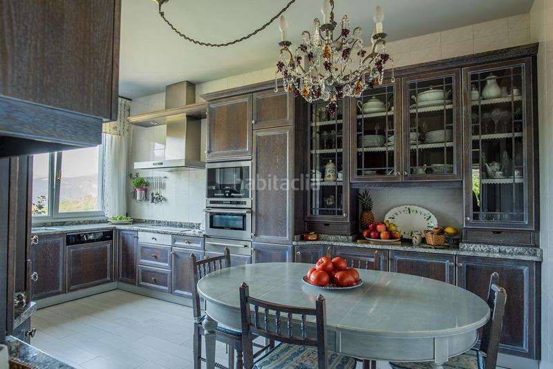 Foto 1a2580f5-2558-4df7-a44b-2992e792a58b. Xalet amb calefacció aparcament a Zaratamo