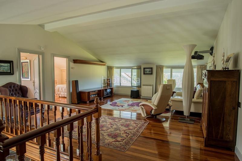 Foto 9ab3b55f-cf39-4284-a3da-306acf0a10fd. Xalet amb calefacció aparcament a Zaratamo