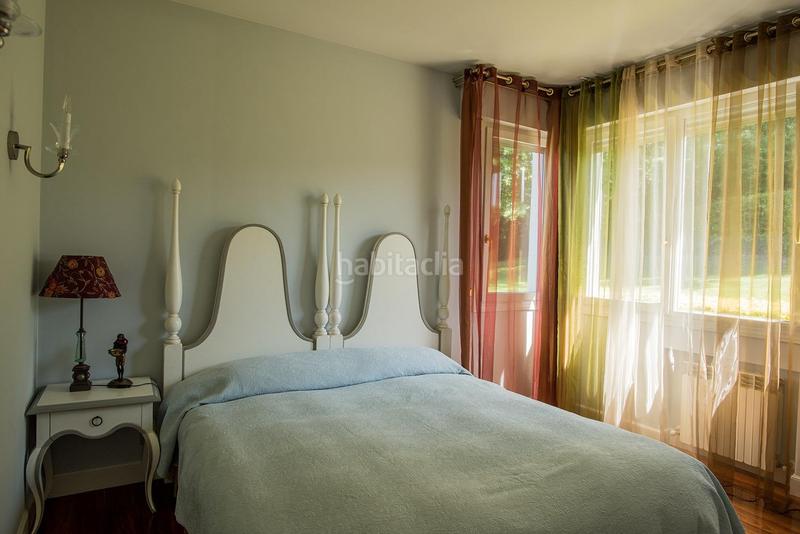 Foto efb8d008-2588-43e6-84fc-99ed2c875efb. Xalet amb calefacció aparcament a Zaratamo