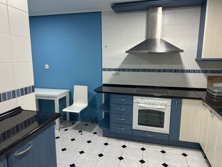 Miete Etagenwohnung in Usansolo. Piso de 2 habitaciones y terraza en usansolo