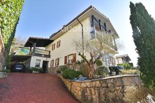 Xalet a Galdakao. Exclusivo chalet individual con terreno