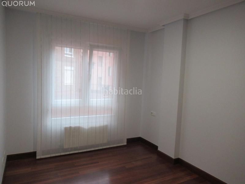 Foto 416bf8c9-c723-45e4-8047-f6870ff547da. Piso  con ascensor a cota 0 de 3 habitaciones, garaje y trastero en Usansolo