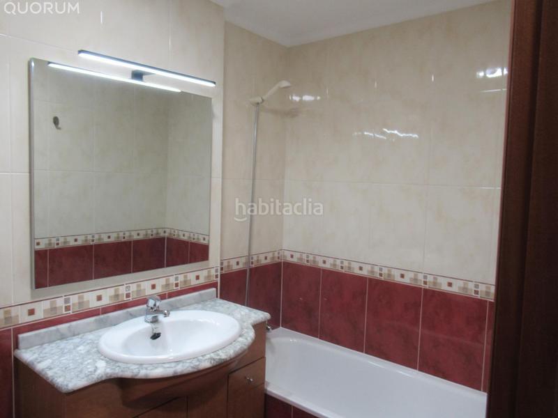 Foto f431adf9-3bcc-459f-b8fb-42e57e144af7. Piso  con ascensor a cota 0 de 3 habitaciones, garaje y trastero en Usansolo