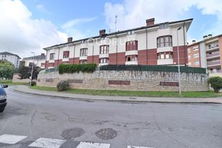 Dúplex en Galdakao. Exclusivo dúplex en bizkai de 3 habitaciones con 2 parcelas de g
