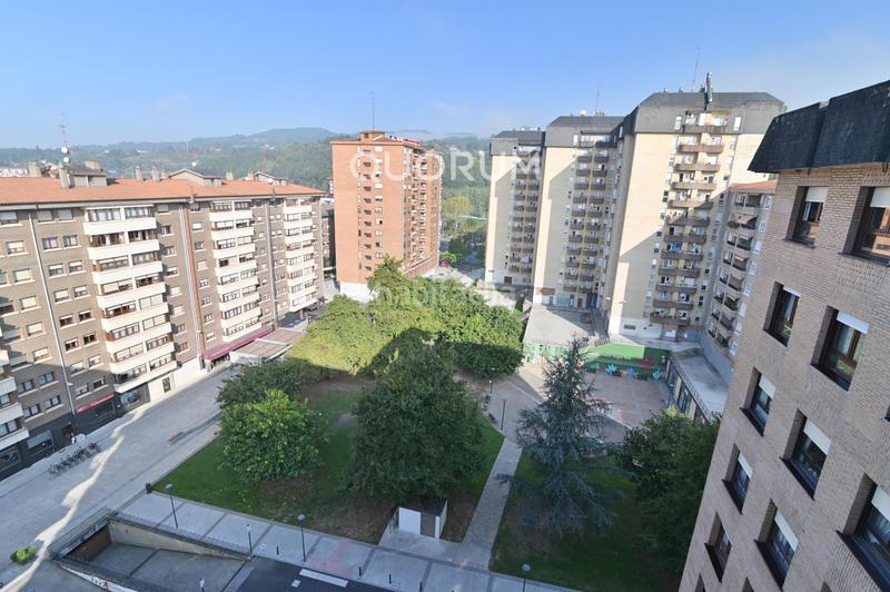 Foto 741b9f4b-7866-4b89-89b2-8dce115bfc5f. Pis amb aparcament a Galdakao