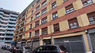 Pis a Usansolo. Piso con ascensor a cota 0 de 3 habitaciones y camarote en el ce