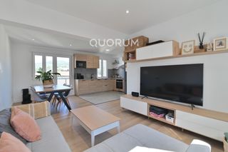 Piso en Galdakao. Piso céntrico para entrar a vivir de 2 habitaciones