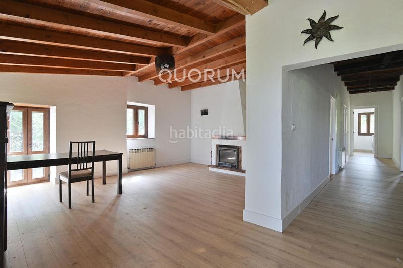 Foto 4fb765d3-e6a8-466a-802b-82a1bc5f3277. Casa amb calefacció aparcament a Dima
