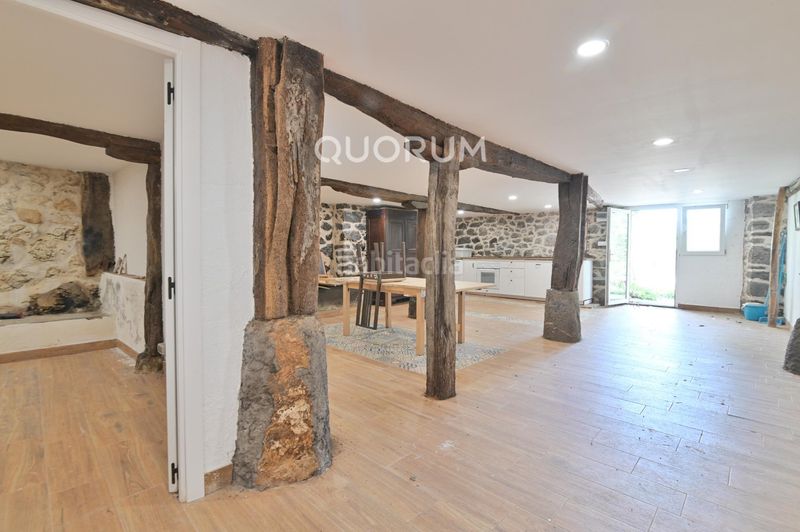 Foto f996d2ef-3a14-44e0-a49f-e70d135c215c. Casa amb calefacció aparcament a Dima