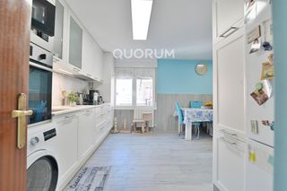Flat in Galdakao. Piso céntrico con ascensor a cota 0 de 2 habitaciones