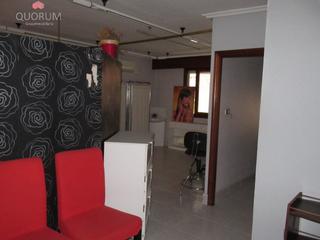 Lloguer Local Comercial a Galdakao. Entreplanta acondicionada como estética en el centro de galdakao