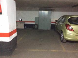 Aparcament cotxe a Santutxu-Basarrate. Parcela de garaje próxima al centro de santutxu
