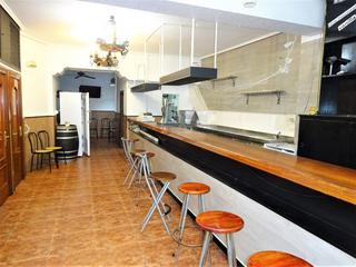 Local Comercial a Santutxu-Basarrate. Local comercial habilitado como bar
