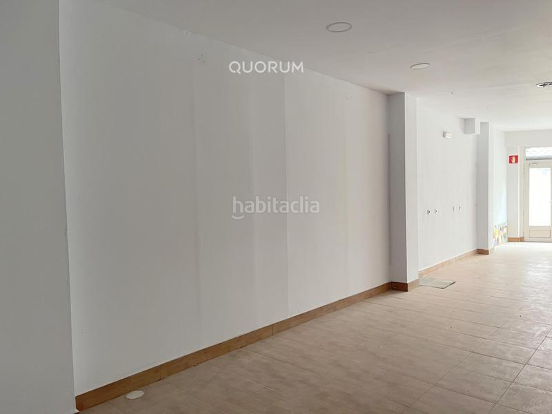 Foto f573a7b5-3735-495c-984a-d56cb2889ef1. Local comercial  con muchas posibilidades en Bilbao