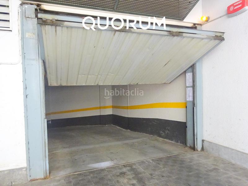 Foto 3d394a04-530d-416d-aa54-fe3ae0fedd32. Parking voiture dans Otxarkoaga Bilbao