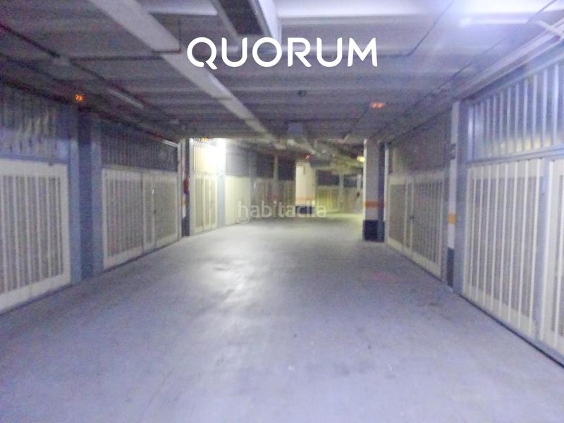 Foto be6aa08a-3549-48bd-aac8-ea66de4dba97. Parking voiture dans Otxarkoaga Bilbao