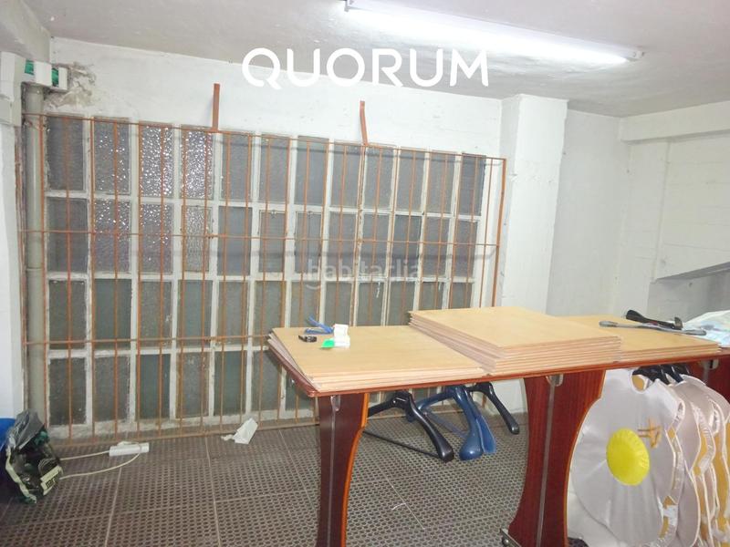 Foto 760302a9-0059-4c88-88f1-aca7d0b8c0a5. Alquiler local comercial amplio local comercial en santutxu en Bilbao