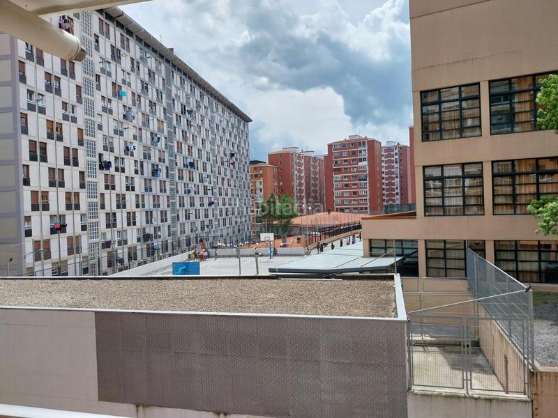 Foto 0da75a36-176c-4940-a0d7-838fa8f0db3f. Alquiler piso  de alquiler temporal en basarrate de 3 habitaciones en Bilbao
