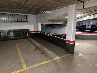 Parking coche  Avenida julian gayarre. Parcela de garaje en txurdinaga