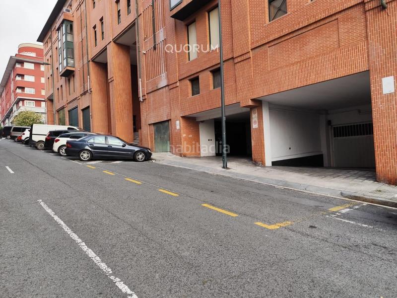 Foto 33c4ba2f-cf54-4484-ae5f-36792e175f6d. Aparcament cotxe a Txurdinaga Bilbao