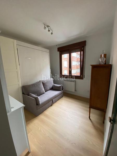Foto ea8edc92-44a0-4aca-a0e6-cd5123ff4837. Alquiler piso vivienda de 3 habitaciones reformada en santutxu en Bilbao