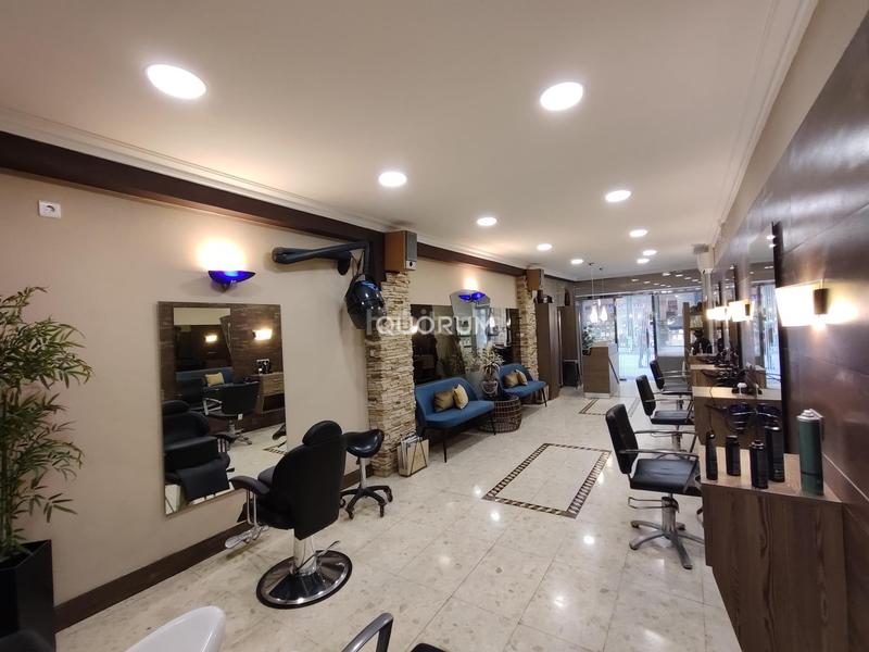 Foto c0ba80d4-ac32-4d18-8dcc-13c39a6d11c0. Locale commerciale in Casco Viejo Bilbao