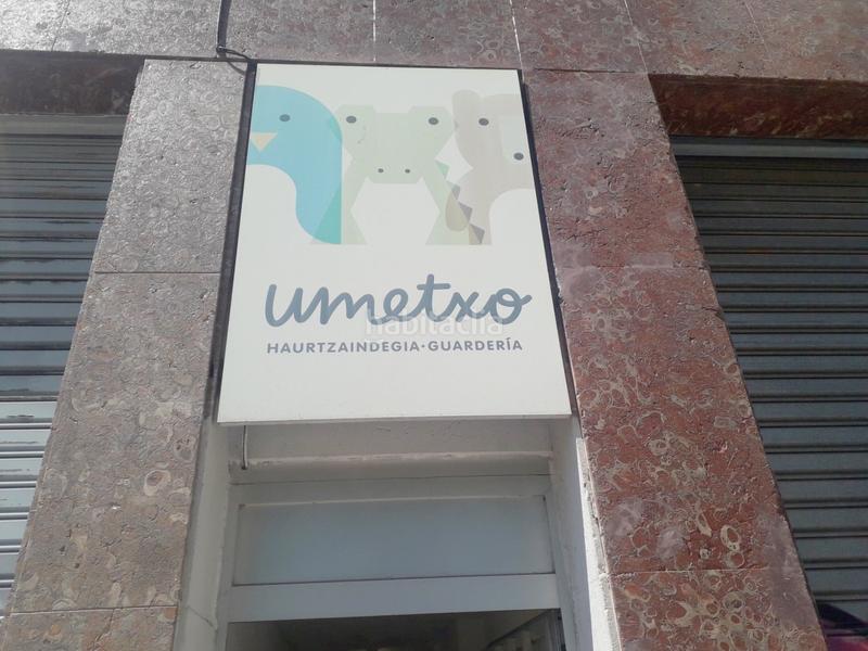 Foto e833962a-d1cf-42ac-bc9e-c2bd15d7a758. Alquiler local comercial amplio local comercial y centrico en Bilbao