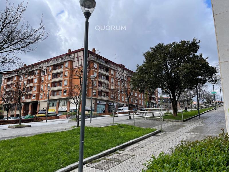 Foto c9076d07-cac7-416b-87c4-bf8dbc00afeb. Locale commerciale in Txurdinaga Bilbao