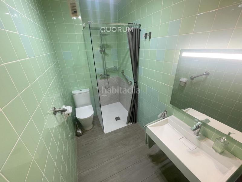Foto 187a2c24-6016-4b99-a207-1cfc5c52b179. Piso  de 4 habitaciones con balcón en santutxu en Bilbao