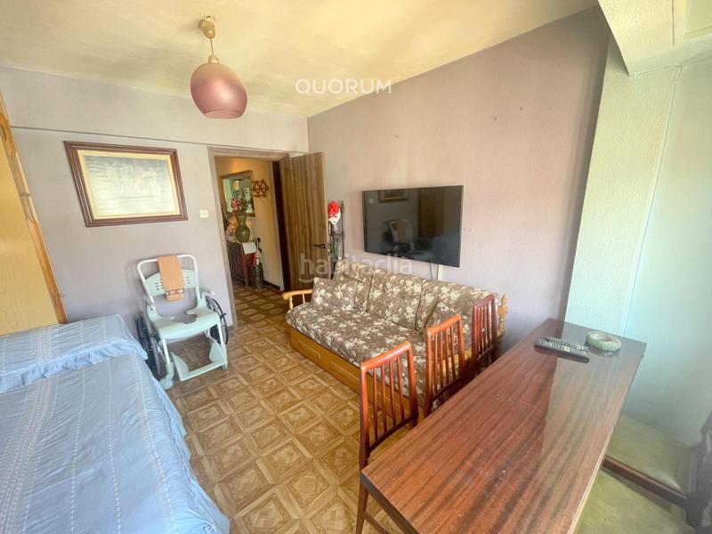 Foto 419fa446-0dd7-4dc8-a4a6-e12033d8cc8c. Piso  de 4 habitaciones con balcón en santutxu en Bilbao