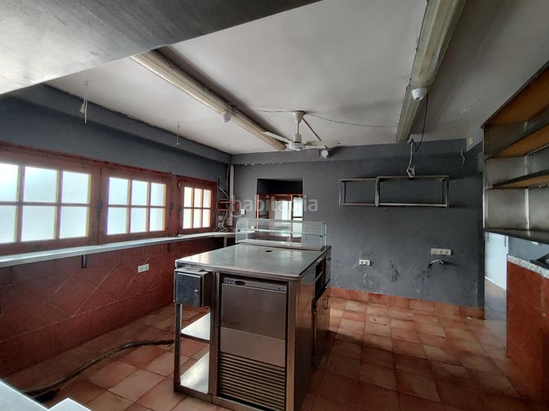 Foto 206e63f9-5253-4737-a8b0-72dfdcb0ddf1. Local comercial restaurante en venta con terrenos en Txurdinaga en Bilbao