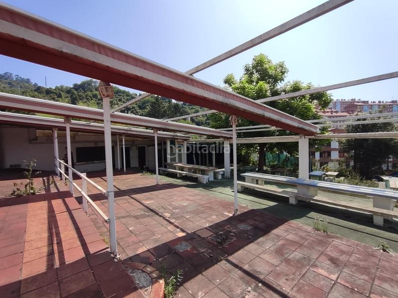 Foto 276590f4-1732-4268-8b76-1beb2cdeb282. Local comercial restaurante en venta con terrenos en Txurdinaga en Bilbao
