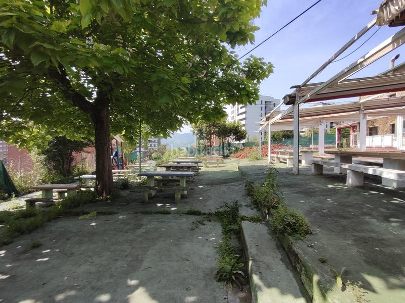 Foto 42273564-d875-4a35-b8c3-5c428fd2f353. Local comercial restaurante en venta con terrenos en Txurdinaga en Bilbao