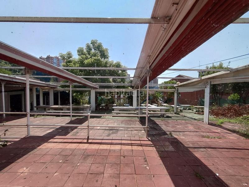 Foto 4db8f190-db93-438d-a15b-f877ea58866d. Local comercial restaurante en venta con terrenos en Txurdinaga en Bilbao