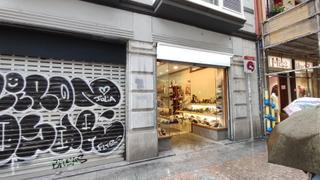 Lloguer Local Comercial  Calle artekale. Local en alquiler siete calles con mirador
