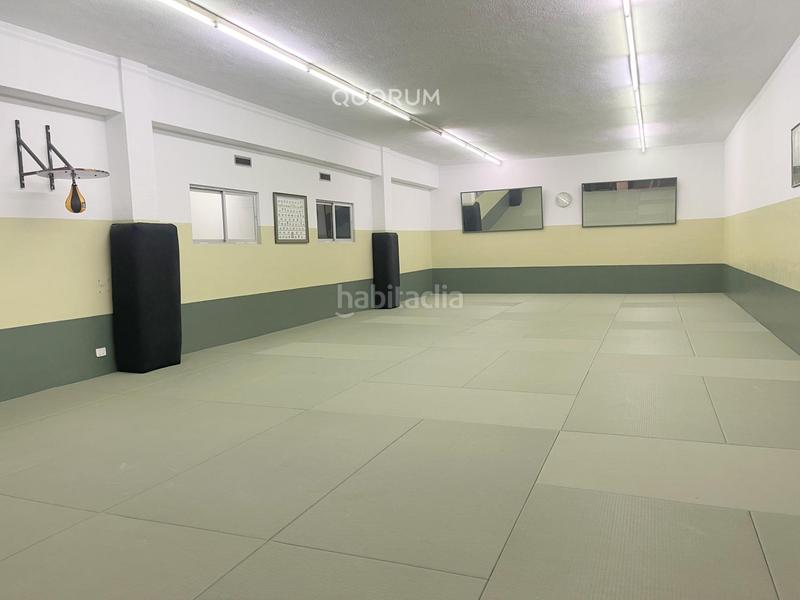 Foto 6376dae1-6680-4b93-ade1-efe6cf58fa38. Local commercial dans Bolueta Bilbao