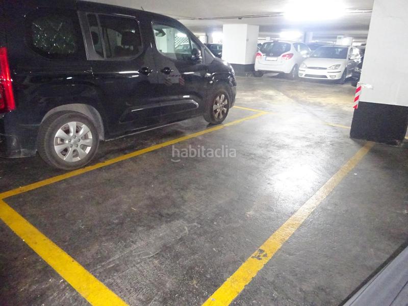 Foto 5dd7e2bf-1f31-4ca7-8658-13764c08fb58. Car parking in Solokoetxe Bilbao