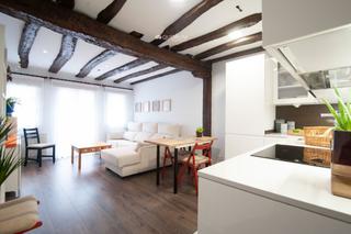 Location Appartement  Calle somera. Piso en alquiler junto al mercado de la ribera